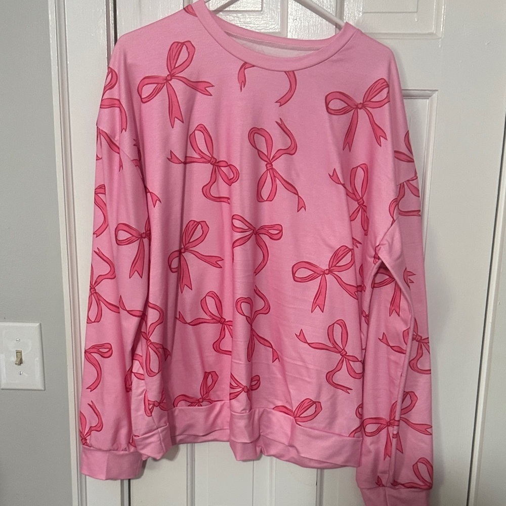 Pink bow pullover sweatshirt size XL